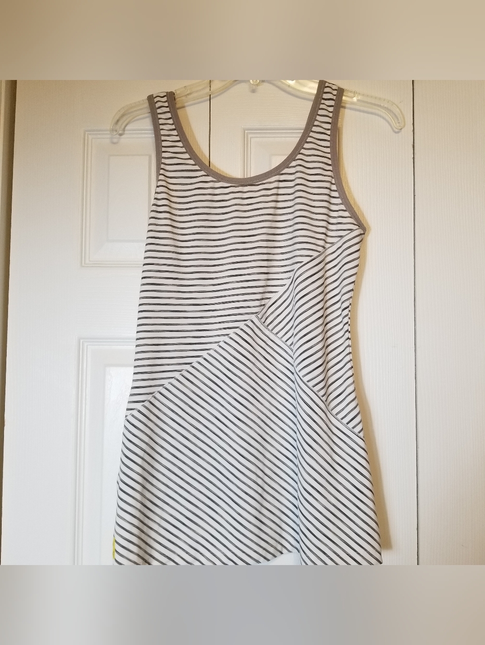Lolë Gray White Striped Racerback‎ Athletic Yoga Tank Top